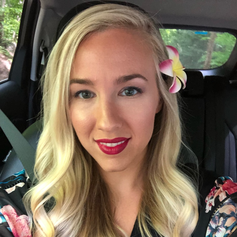 Meet your Posher, Julia